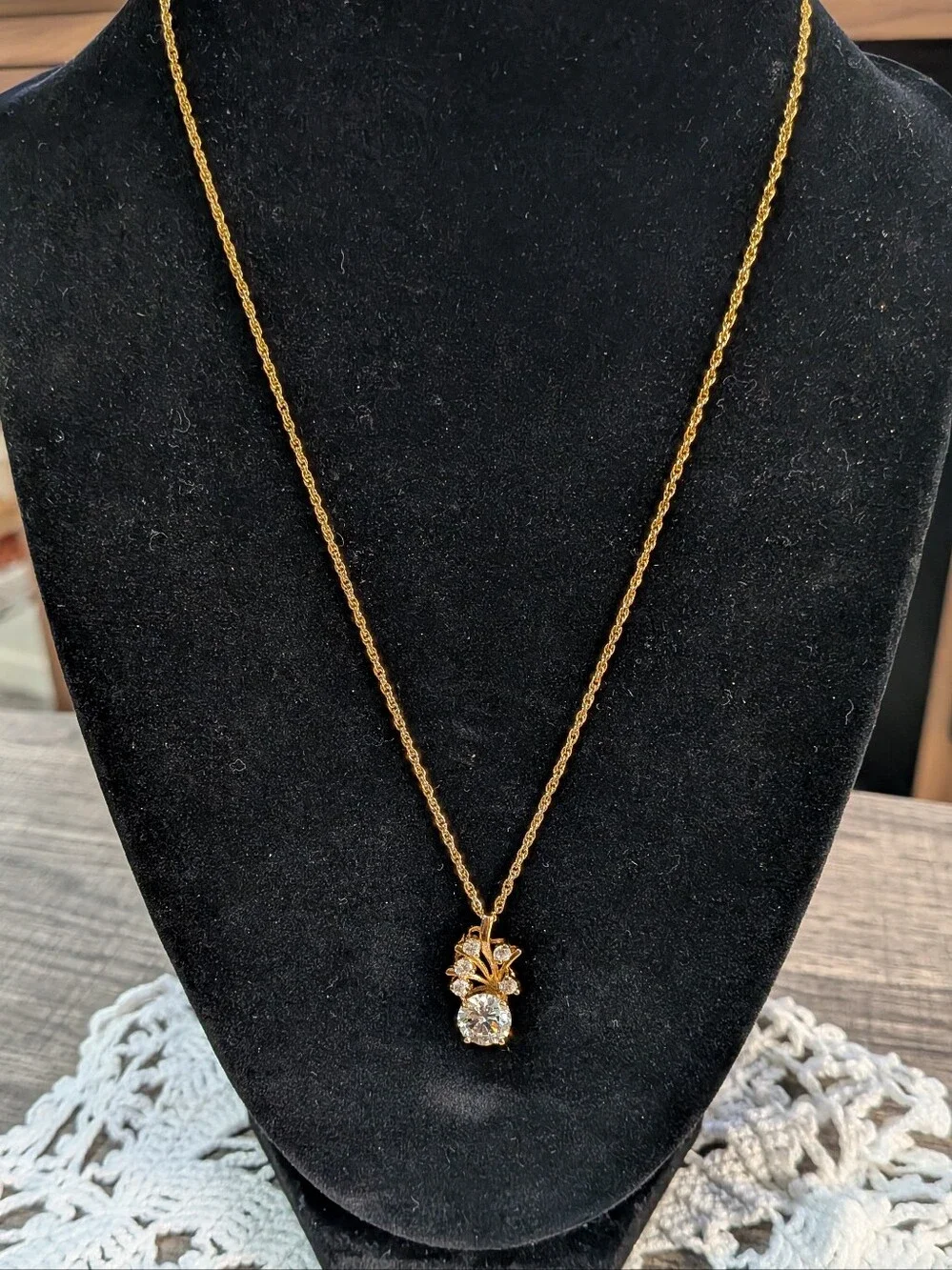Gold-plated Floral Cubic Zirconia Necklace - Picture 2 of 5